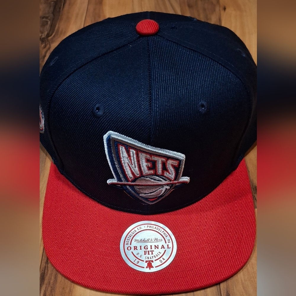 Mitchell & Ness Nets Cap - Navy and Red Mens Snapback